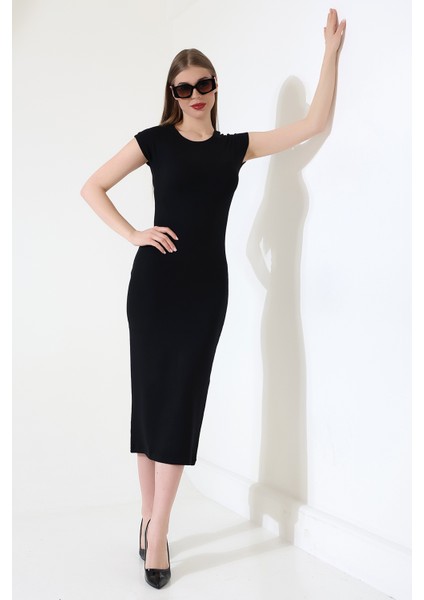 Düşük Kol Kapalı Bisiklet Yakalı Basic Kadın Uzun Günlük Elbise 21898 Siyah modelleri