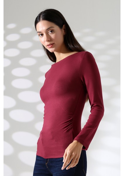 Uzun Kollu Kayık Yaka Yanları Büzgülü Vücuda Oturan Basic Kadın Body T-Shirt 21951 Bordo