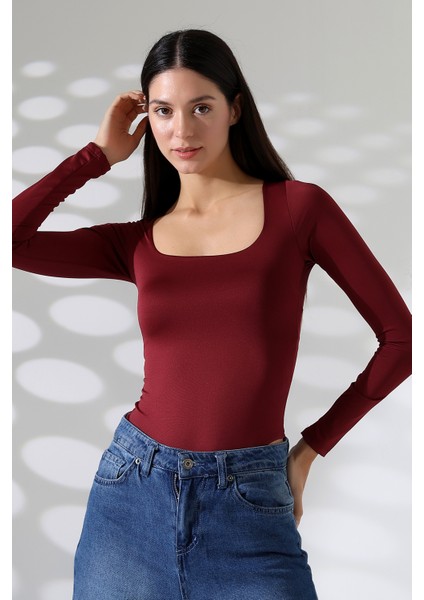 Kare Yaka Uzun Kollu Altı Külotlu ve Çıt Çıtlı Kadın Atlet - T-Shirt 21940 Bordo