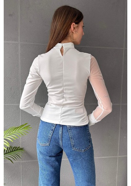 Yarım Balıkçı Tül Detaylı Bluz