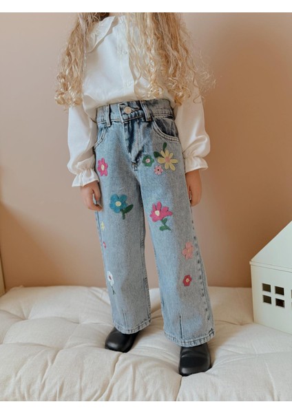 Kız Çocuk Papatya Nakışlı Mavi Bol Paça Jeans Pantolon