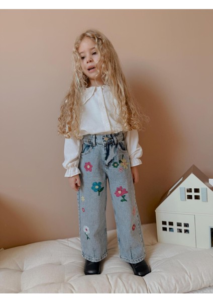 Kız Çocuk Papatya Nakışlı Mavi Bol Paça Jeans Pantolon