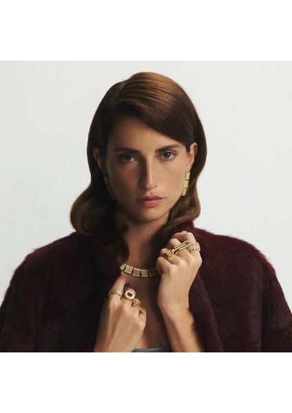 Stonelle Küpe