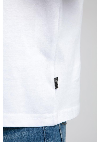 Jonat Erkek V Yaka T-Shirt Beyaz indirimleri