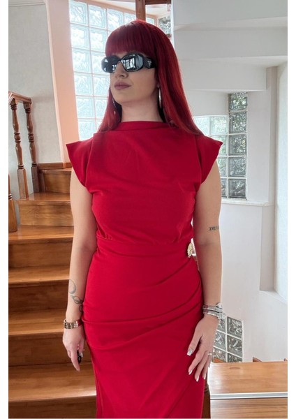 Kırmızı Tokalı Elbise indirimleri