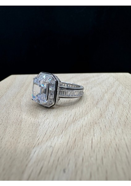 Kenarı Baget Taşlı Yüksek Baget Ithal Kadın Gümüş Yüzük