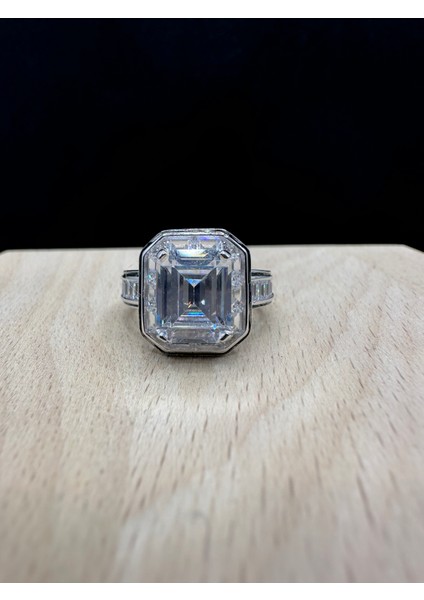 Kenarı Baget Taşlı Yüksek Baget Ithal Kadın Gümüş Yüzük fiyatları