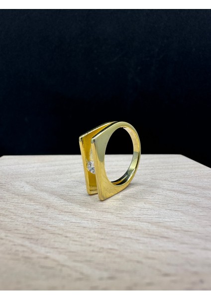 Ortası Taşlı Köşeli Sarı Renk Ithal Kadın Gümüş Yüzük fırsatları