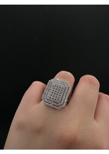 Üç Sıralı Ortası Dolu Kadın Gümüş Baget Yüzük modelleri