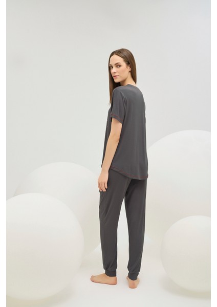 16616 Kadın Baskılı Pijama Takım fırsatları