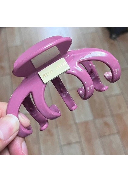 2024 Yeni Buzlu Dalga Klipsi, High-End Köpekbalığı Klipsi Saç Aksesuarları (Yurt Dışından)