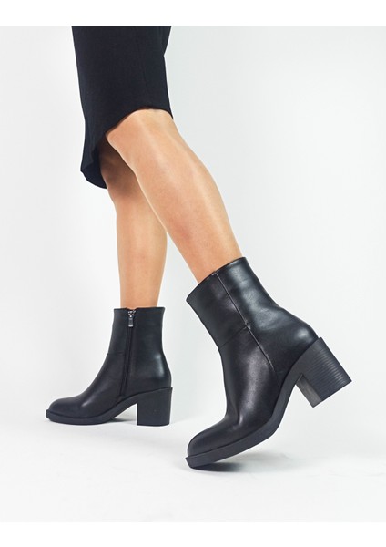 Siyah Renk Mat Cilt Fermuarlı Kalın Topuk Sivri Burun Kadın Bot modelleri