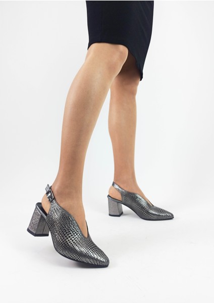 Deri Platin Renk Lazer Kesim Kalın Topuk Kadın Topuklu Sandalet fiyatları