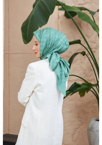 Dama Desen Jakarlı Eşarp modelleri