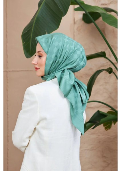 Dama Desen Jakarlı Eşarp fırsatları