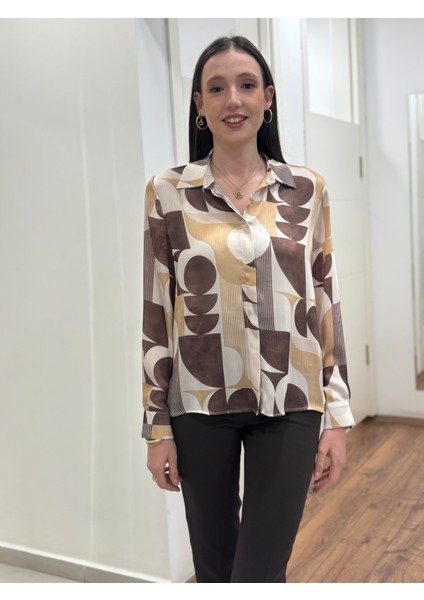 Önü Gizli Düğmeli Desenli Şifon Gömlek
