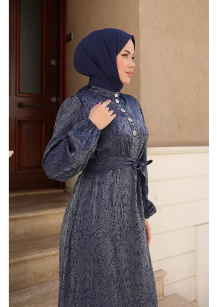 Taşlı Jakar Kumaş Elbise