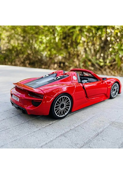 Burago Porsche 918 Spyder Model Araba 1/24 Ölçekli Model Kırmızı