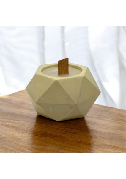 Homemade Muz Aromalı Dekoratif Altıgen Mum