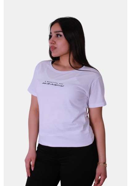 A Beautıful Day Baskı Slim Fit Beyaz Kadın T-Shirt fiyatları