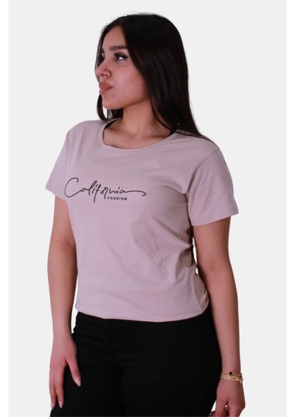 Relaxed Fit Bej Kadın T-Shirt Calıfornıa Baskı fiyatları