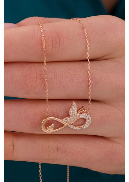 Kadın 925 Ayar Gümüş Kalp ve Kelebek Detaylı Sonsuzluk Rose Kolye
