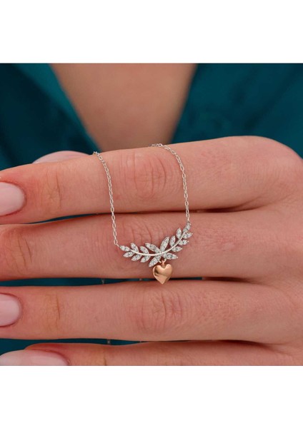 925 Ayar Gümüş Sallantılı Kalpli Zeytin Dalı Kolye
