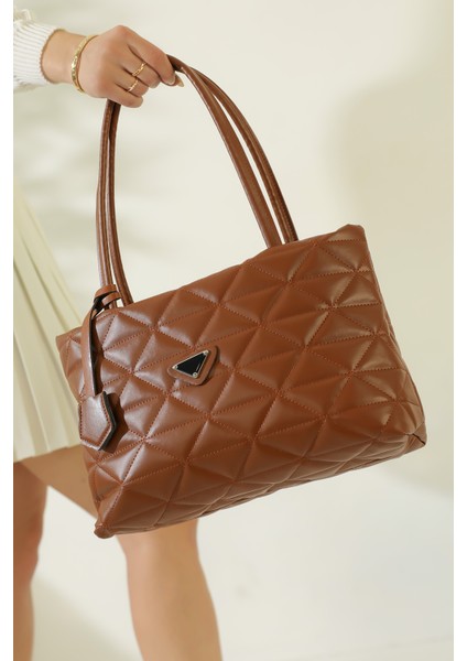 Fermuarlı Kapitone Kadın Omuz Çantası