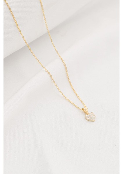 925 Ayar Gümüş Taş Işlemeli Kadın Kalp Kolye modelleri