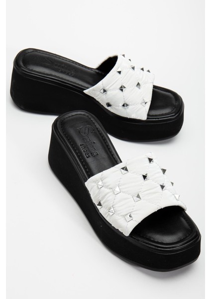 Suins Wanda Model Zımba Aksesuarlı Terlik modelleri