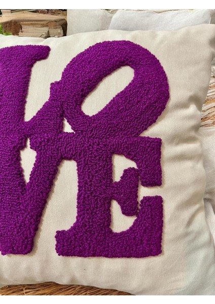 Love Punch Işlemeli Kırlent Kılıfı 40 x 40 indirimleri