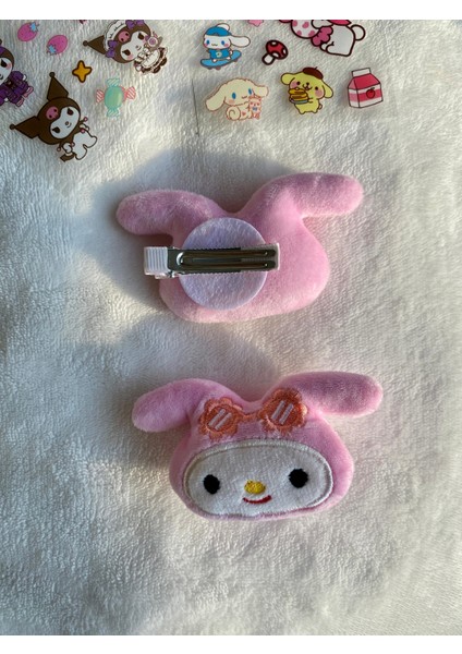 Sanrio My Melody Figürlü Yumuşak Peluş Dokulu Pembe Renk Pensli Kız Çocuk Yan Toka Ikili (Sticker Hediye) fiyatları