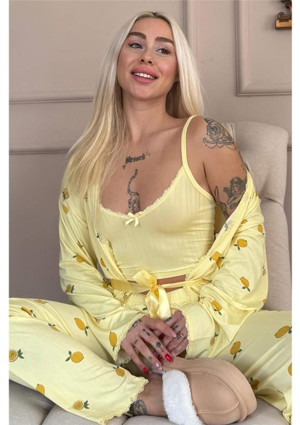 Sarı Citrus Charm Desenli Sabahlıklı Marlenka Pijama Takımı