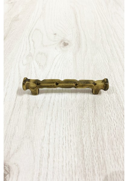 Pirinç Döküm Antik Sarı Rengi 12 cm Kulp
