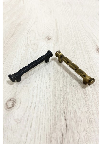 Pirinç Döküm Antik Sarı Rengi 12 cm Kulp