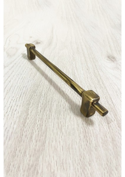 Pirinç Döküm Antik Sarı Rengi 20 cm Kulp