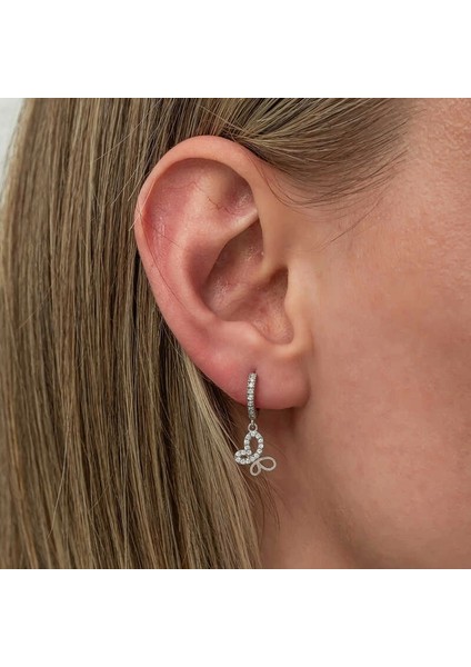 Gümüş Sallantılı Kelebek Kadın Küpe fiyatları