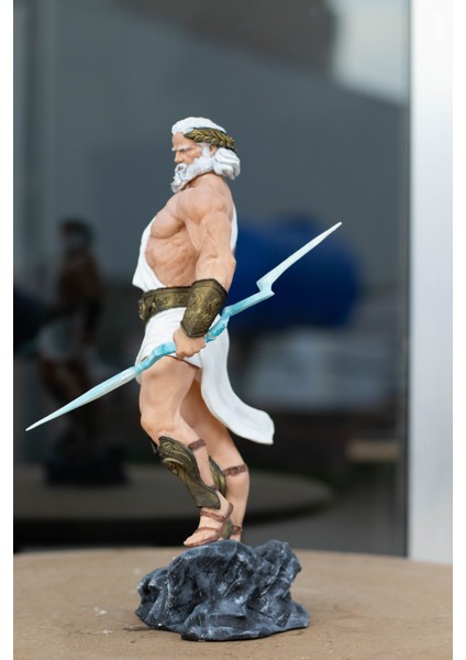 Zeus Yunan Mitoloji Figürü