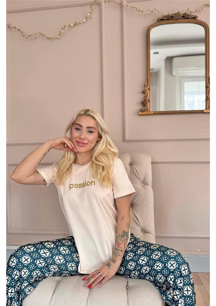 Bej Passion Desenli Kısa Kollu Örme Kadın Pijama Takımı
