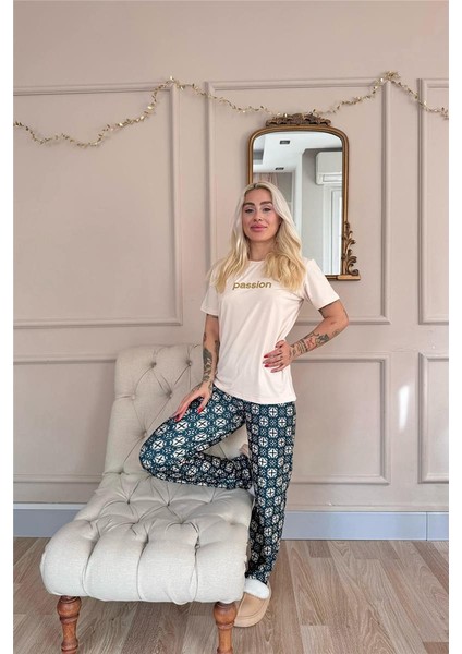 Bej Passion Desenli Kısa Kollu Örme Kadın Pijama Takımı