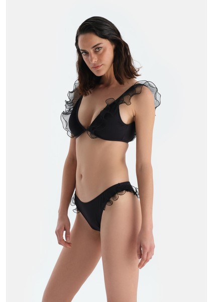 Siyah Üçgen Geniş Bikini Üst