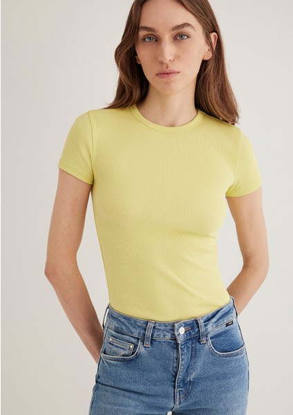 Sarı Basic Tişört 1613081-71285 modelleri