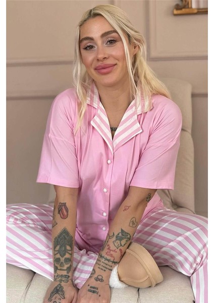 Toz Pembe Line Desenli Bambu Önden Düğmeli Kısa Kol Pijama Takımı