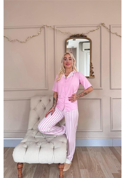 Toz Pembe Line Desenli Bambu Önden Düğmeli Kısa Kol Pijama Takımı indirimleri