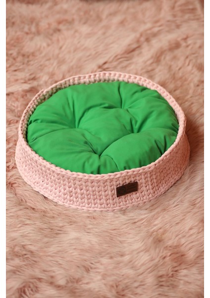 Yumuşak örgü yatak, pudra ve yeşil renklerde rahat uyku keyfi sağlar fırsatları