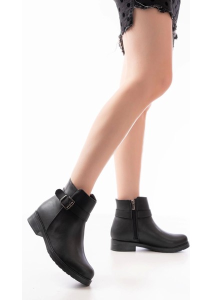 Siyah Toka Aksesuarlı Fermuarlı Günlük Kadın Bot