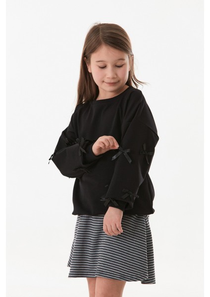 Kolu Fiyonk Detaylı Bisiklet Yaka Kız Çocuk Sweatshirt