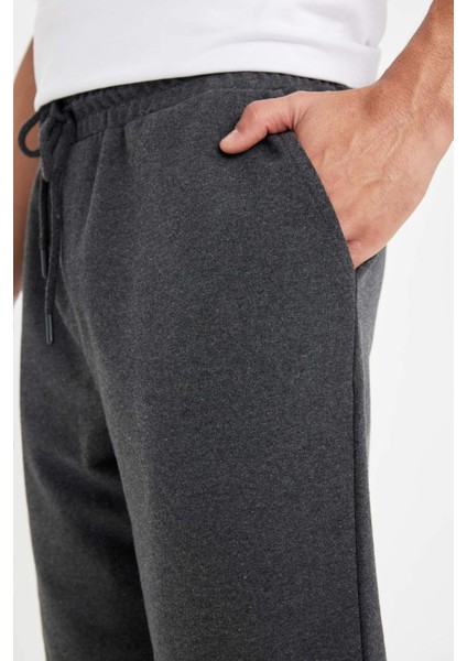 Slim Fit Dar Kesim Cepli Basic Düz Şort R3442AZ24SM