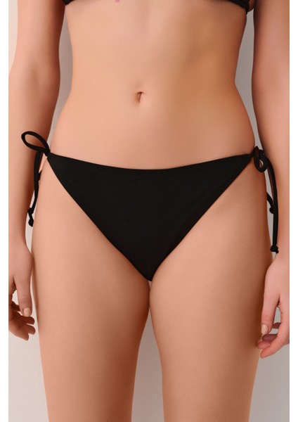 Ince Bağcıklı Bikini Alt