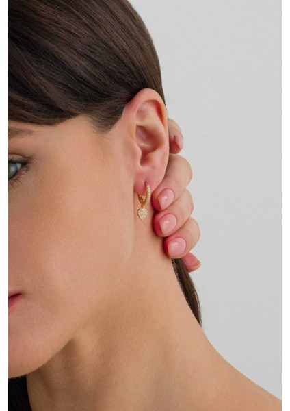 925 Ayar Gümüş Taşlı Kalp Detaylı Kadın Halka Küpe